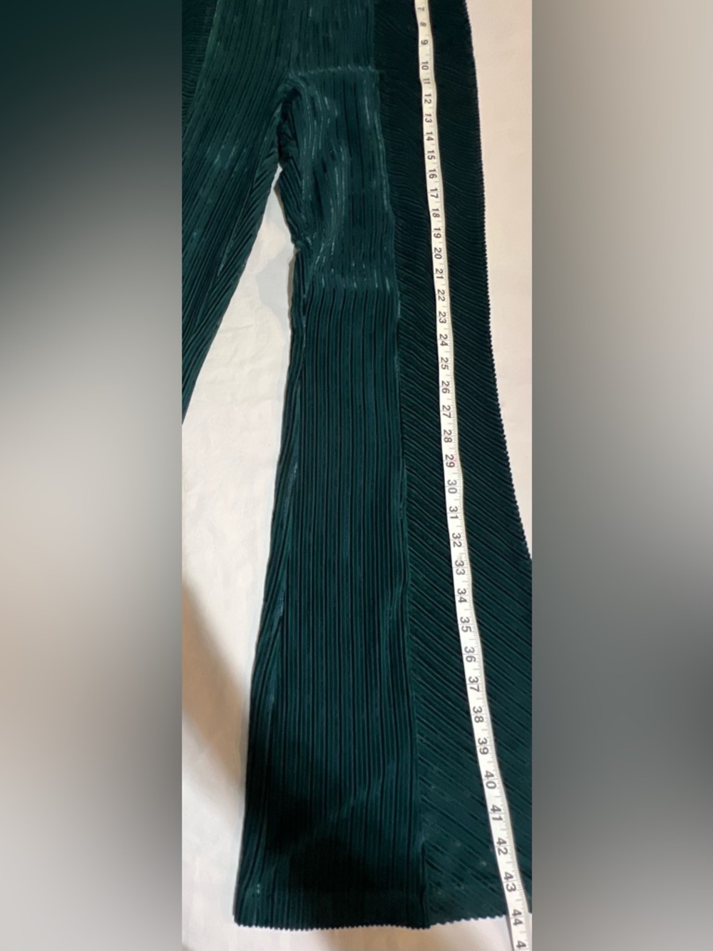 Free People Pull On Green Velvet Flare Pants - Sz M NWT Boho Whimsical - Picture 9 of 10